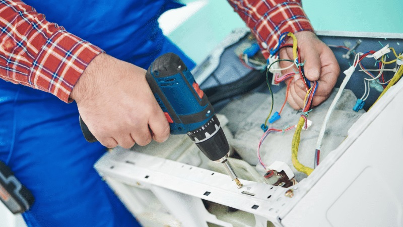 Beypazarı Mitsubishi Mitsubishi çamaşır makinesi kart tamiri – Su almama arızası orijinal parça ile giderildi. - Teknik servis örneği